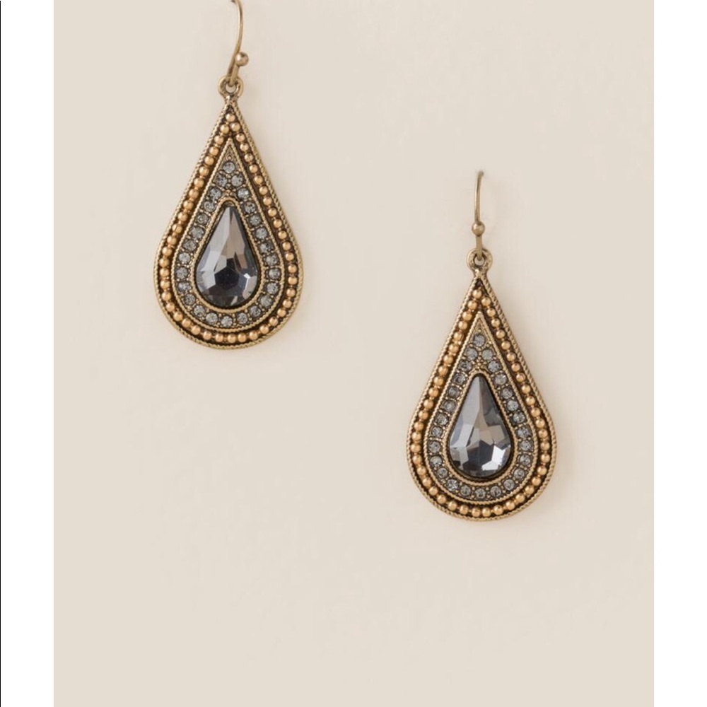 Francesca Earrings Gold Teardrops